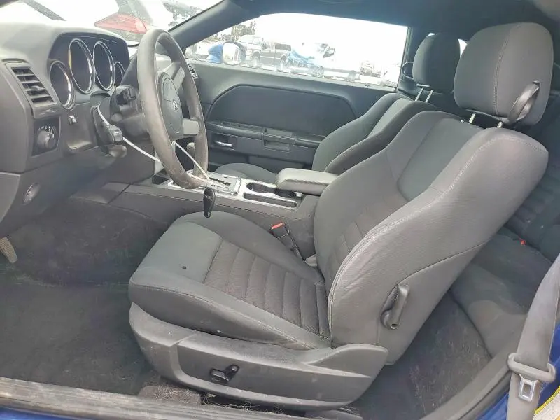 2010 DODGE CHALLENGER SE  