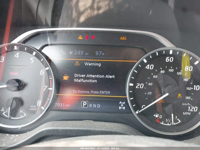2024 NISSAN TITAN  