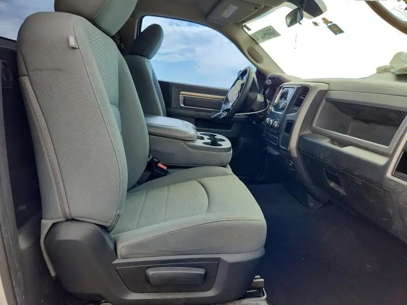 2013 RAM 1500 ST  