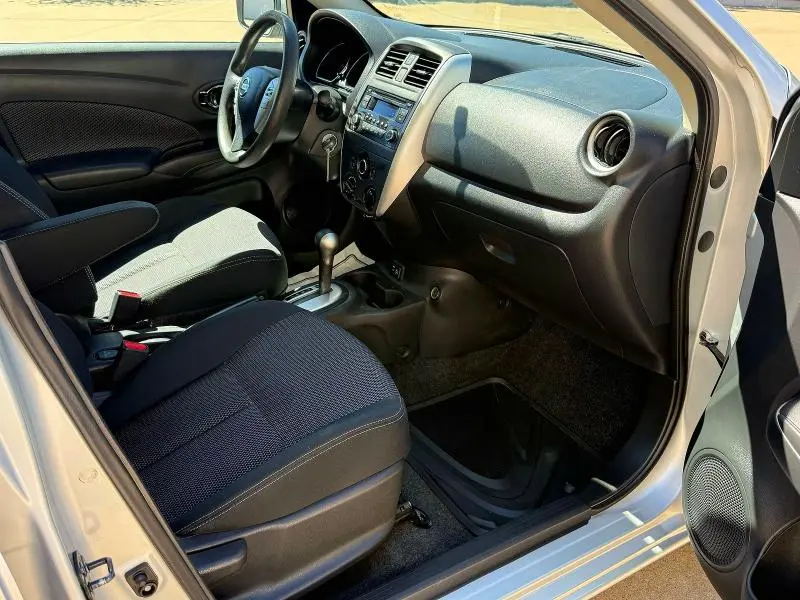 2018 NISSAN VERSA SV  