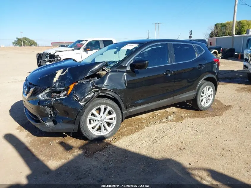2017 NISSAN ROGUE SPORT S