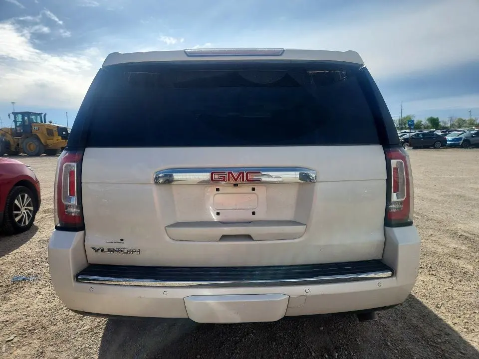 2015 GMC YUKON DENALI  