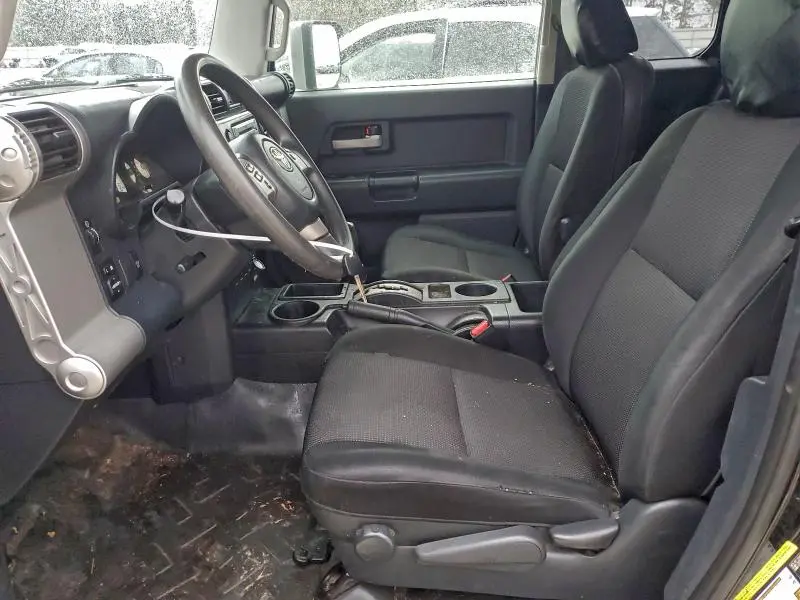 2011 TOYOTA FJ CRUISER   