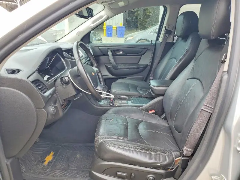 2015 CHEVROLET TRAVERSE LT  