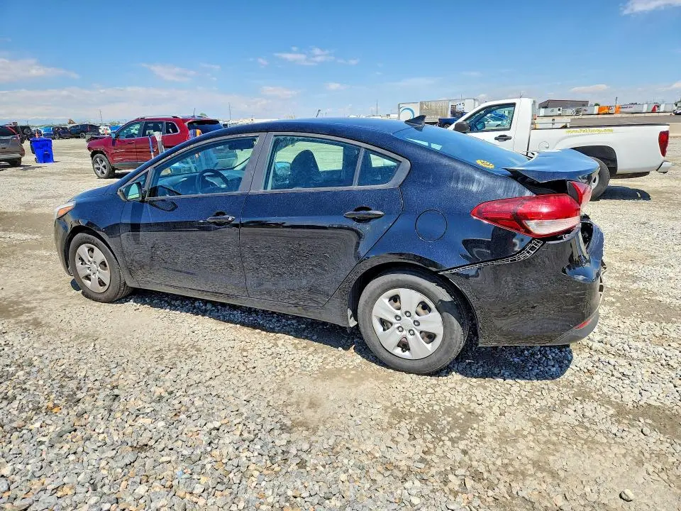 2017 KIA FORTE LX  