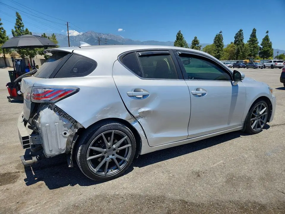 2016 LEXUS CT 200  