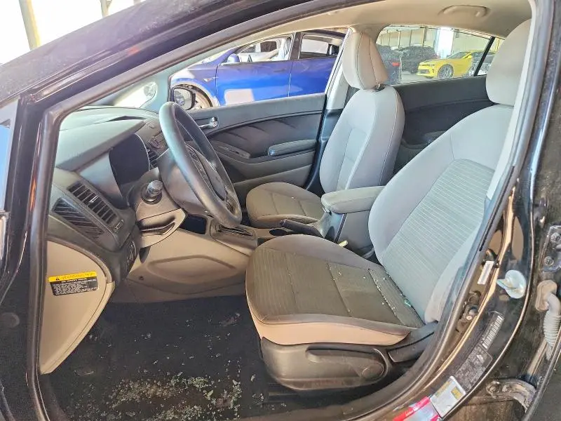 2015 KIA FORTE LX  