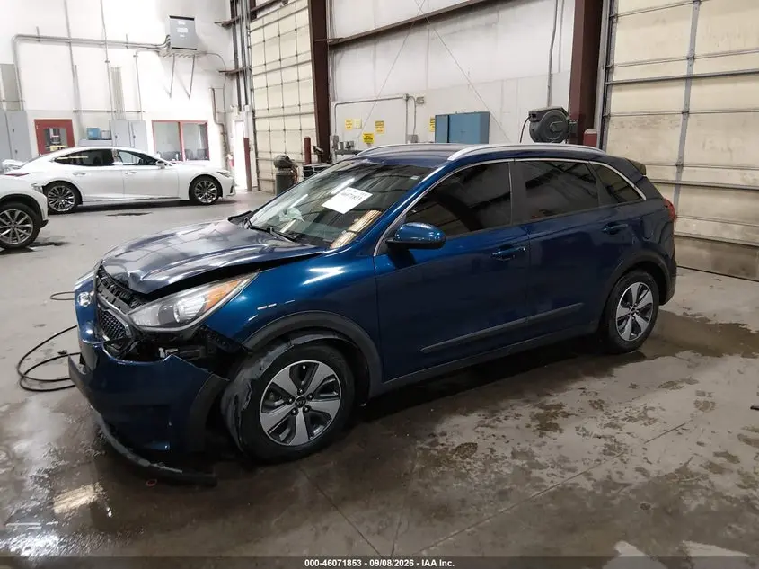 2017 KIA NIRO LX