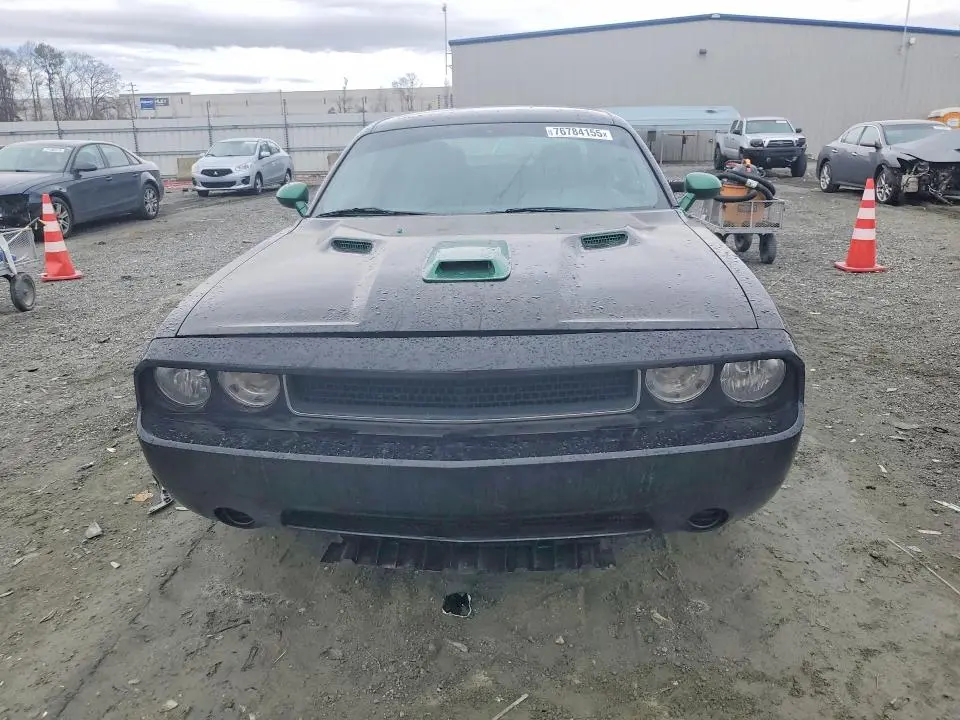 2012 DODGE CHALLENGER SXT  