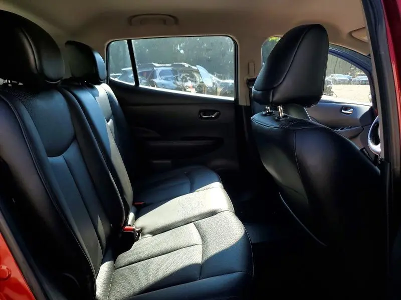 2013 NISSAN LEAF S  