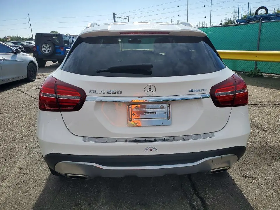 2020 MERCEDES-BENZ GLA 250 4MATIC  