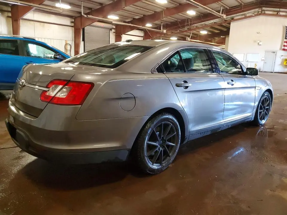 2012 FORD TAURUS SE  