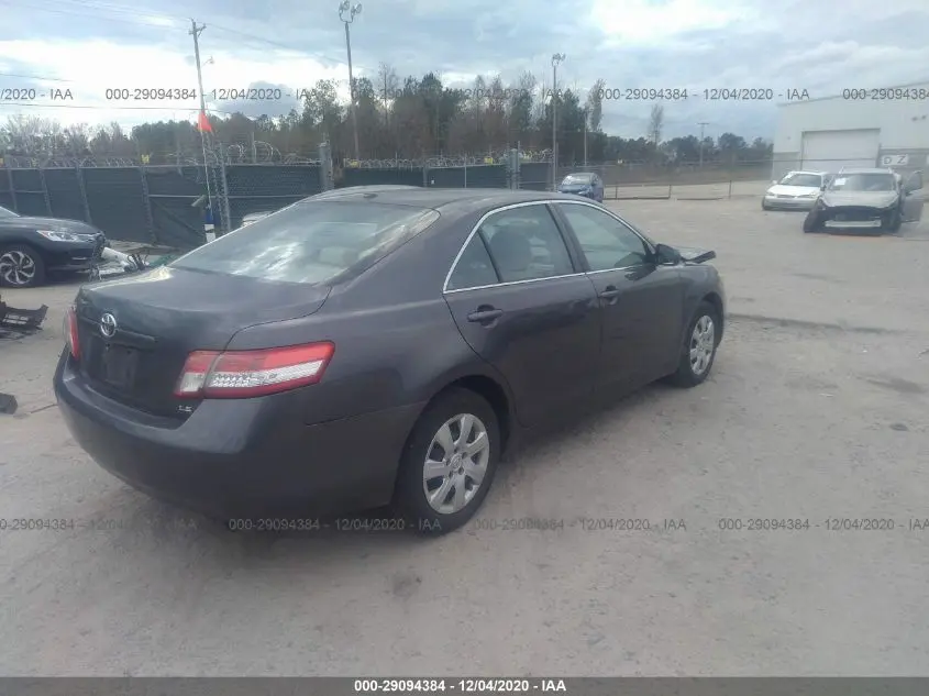 2011 TOYOTA CAMRY 