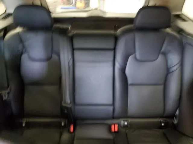 2021 VOLVO XC60 T5 MOMENTUM  
