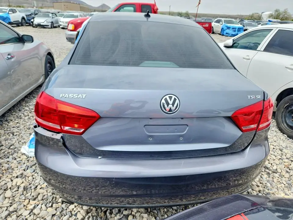 2014 VOLKSWAGEN PASSAT SE  