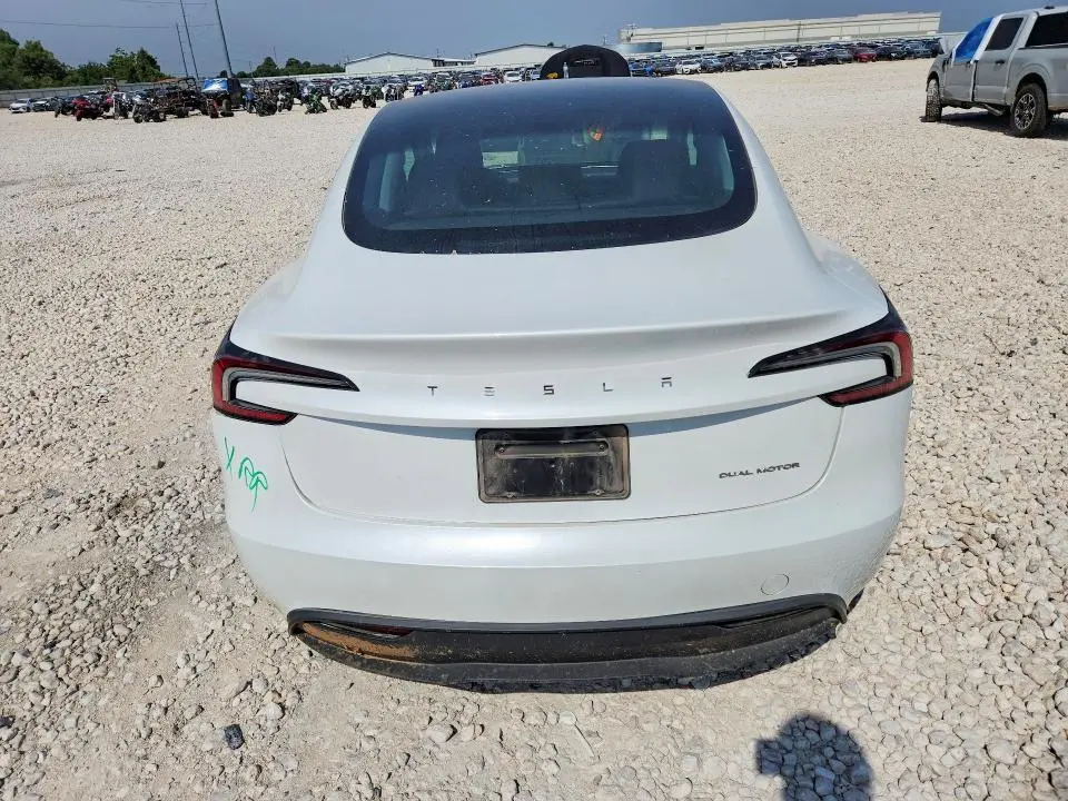 2024 TESLA MODEL 3   