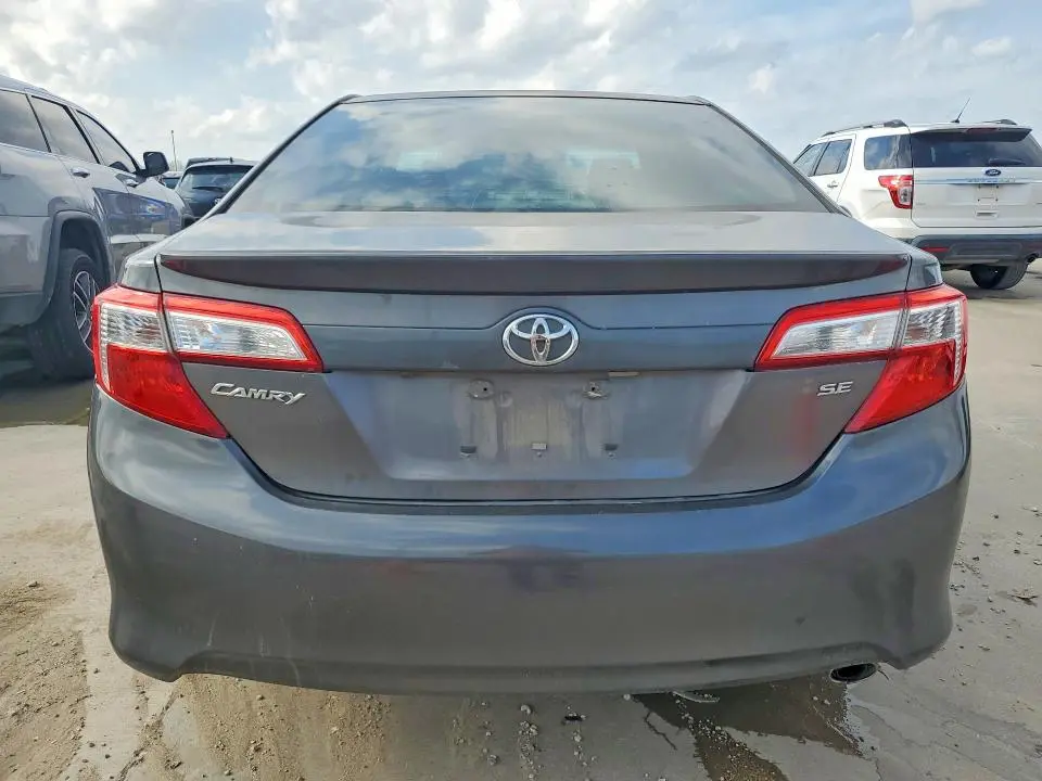 2014 TOYOTA CAMRY   