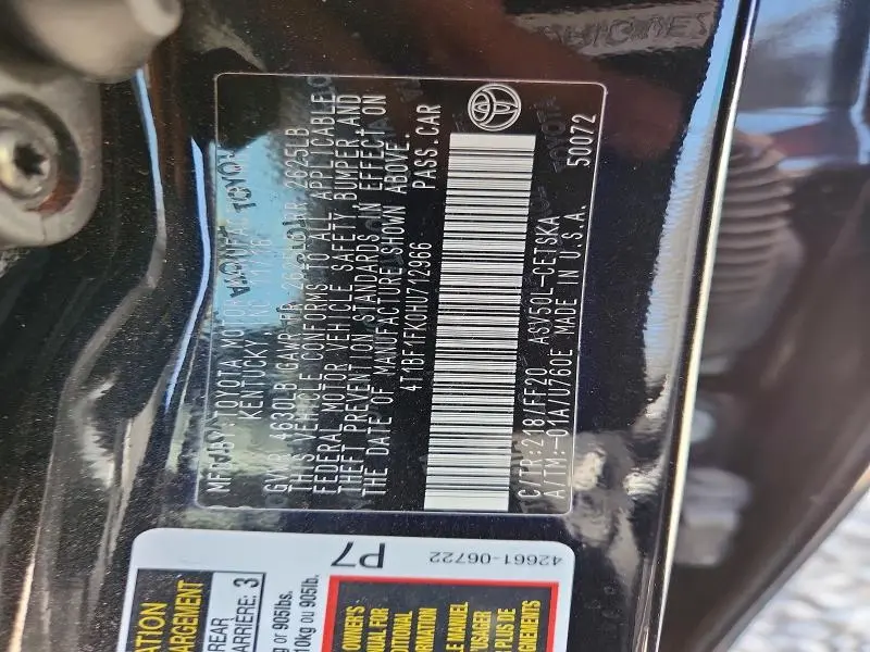 2017 TOYOTA CAMRY SE  