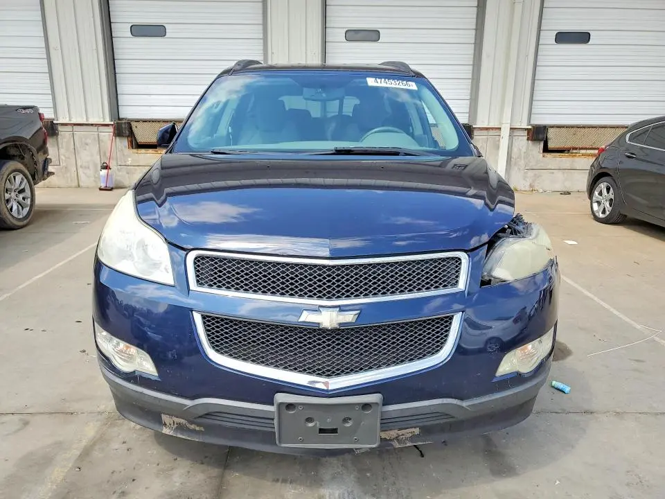 2011 CHEVROLET TRAVERSE LT  