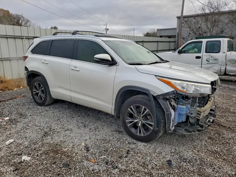 2016 TOYOTA HIGHLANDER XLE  