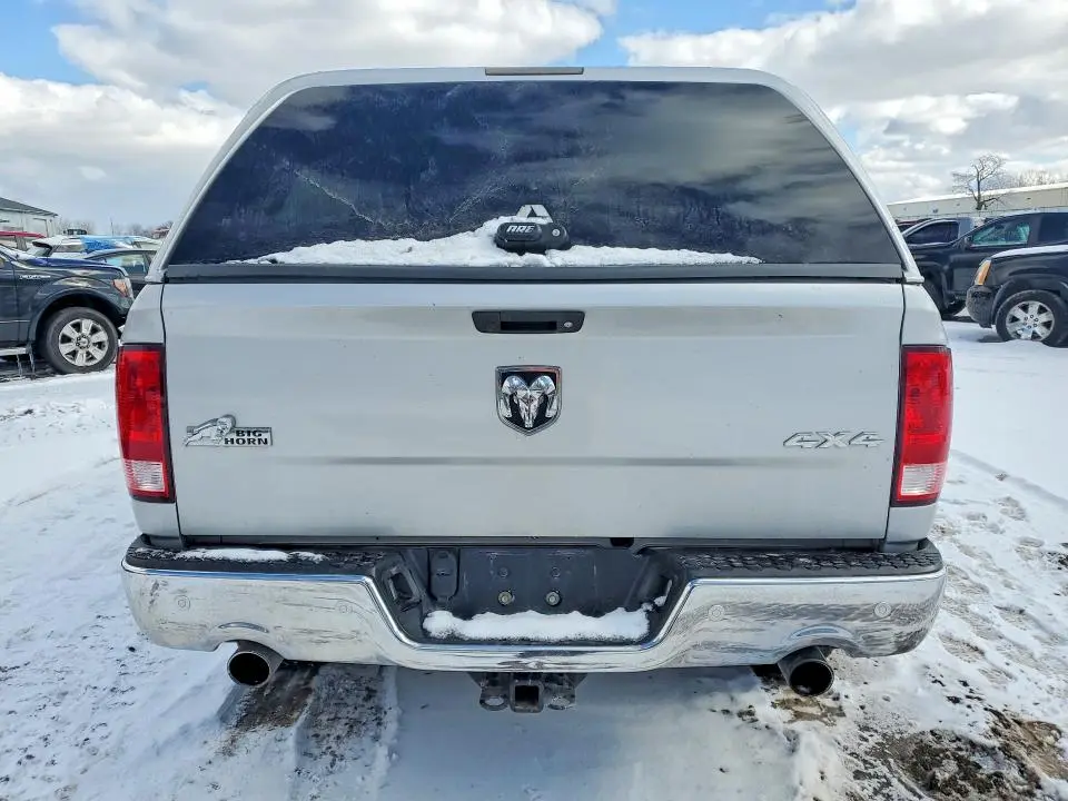 2018 RAM 1500 SLT  