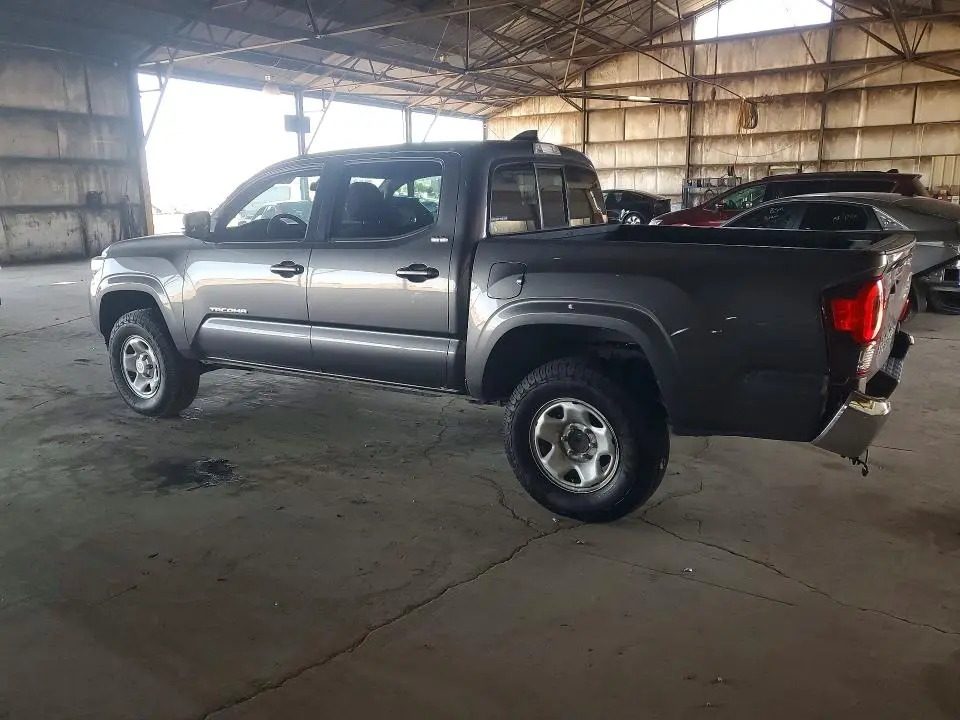 2020 TOYOTA TACOMA SR5  