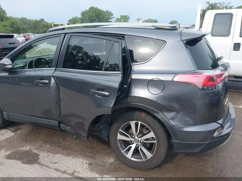 2017 TOYOTA RAV4 XLE