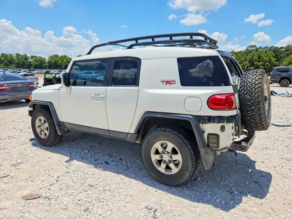 2010 TOYOTA FJ CRUISER BASE  