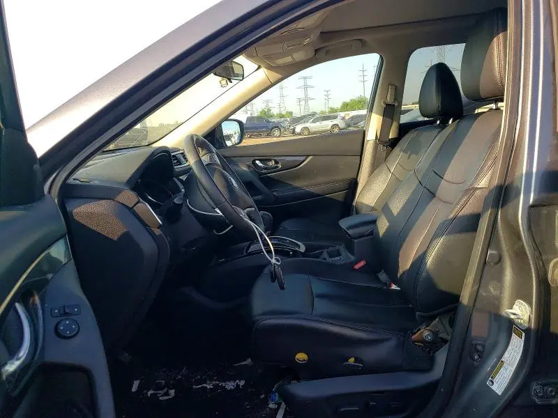 2016 NISSAN ROGUE SL  