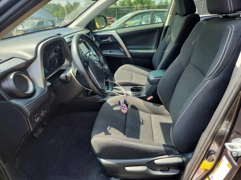 2018 TOYOTA RAV4 XLE  