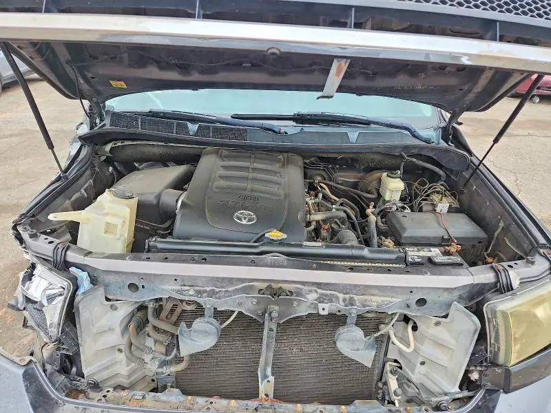 2011 TOYOTA TUNDRA CREWMAX SR5  