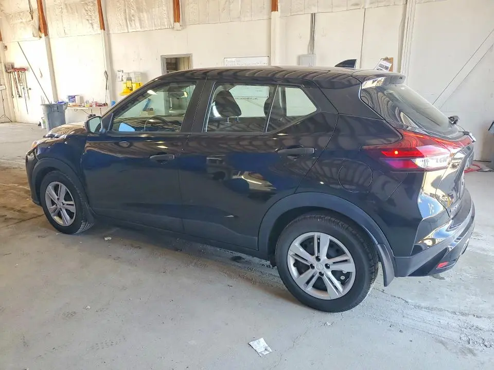 2021 NISSAN KICKS S  