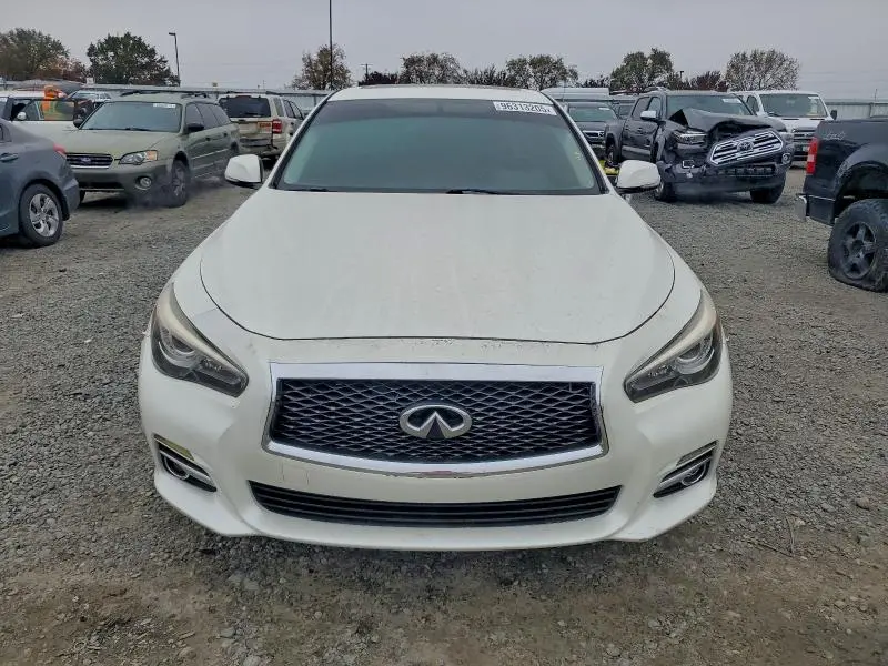 2016 INFINITI Q50 PREMIUM  