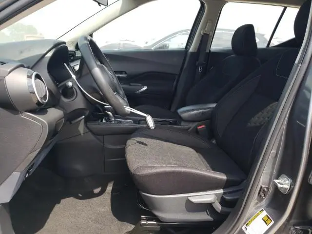 2022 NISSAN KICKS SV  