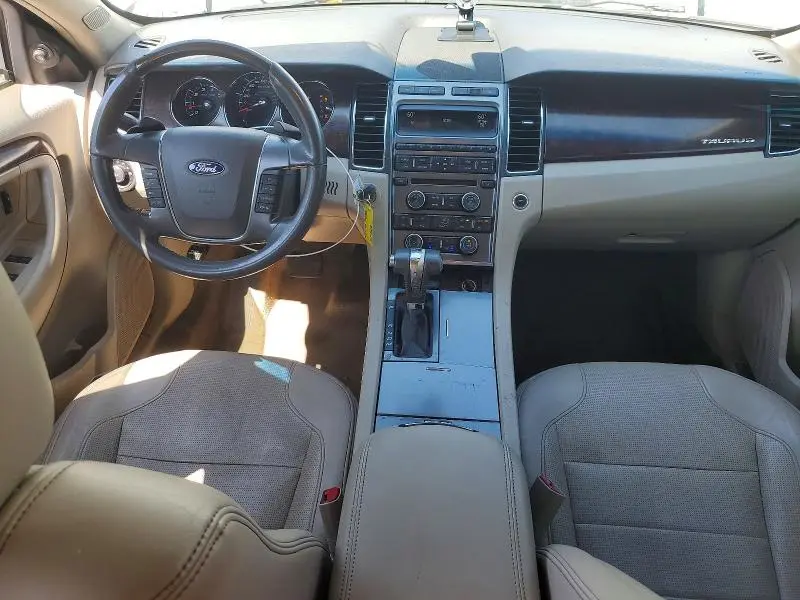 2011 FORD TAURUS LIMITED  