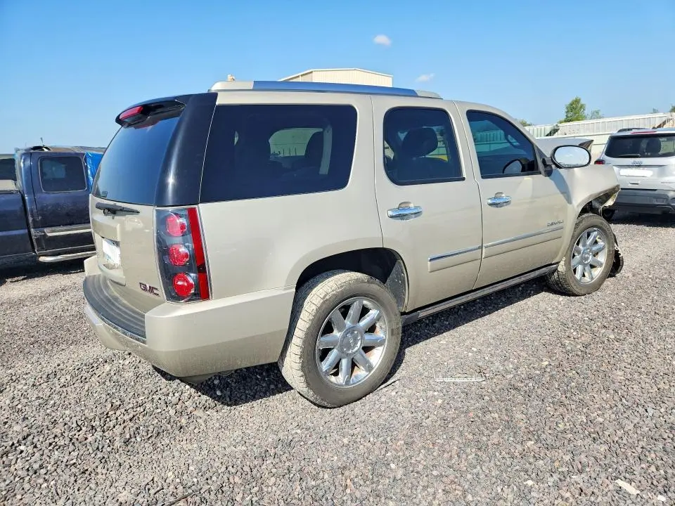 2013 GMC YUKON DENALI  