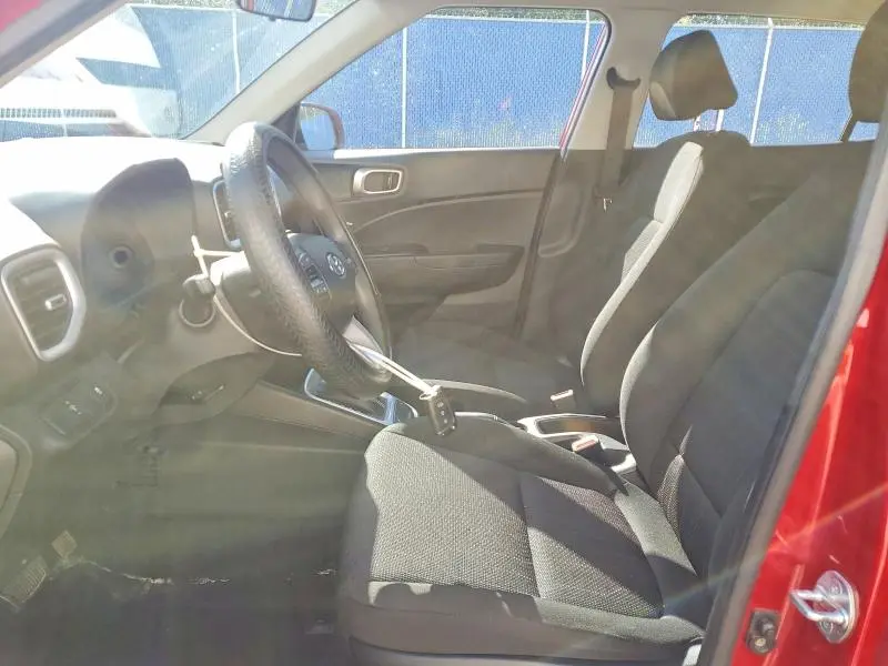 2023 HYUNDAI VENUE SE  