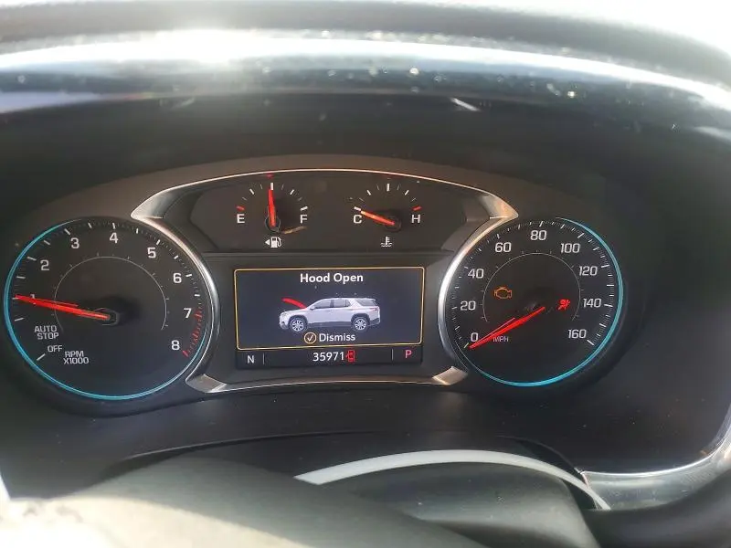 2023 CHEVROLET TRAVERSE LT  