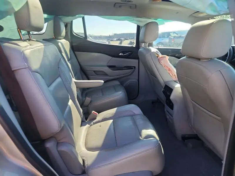 2017 GMC ACADIA SLT-1  