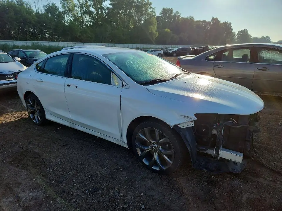2015 CHRYSLER 200 LX  
