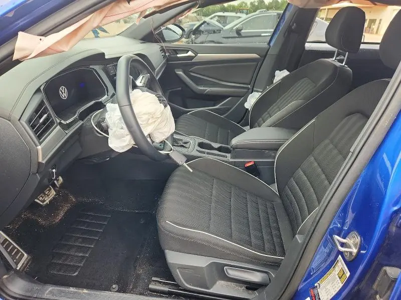 2023 VOLKSWAGEN JETTA SPORT  