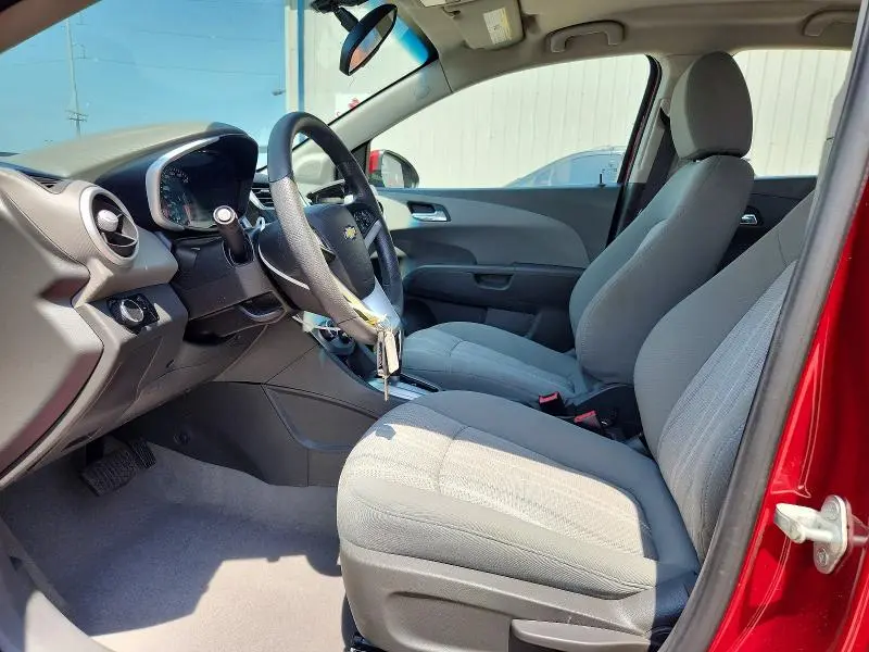 2020 CHEVROLET SONIC LT  