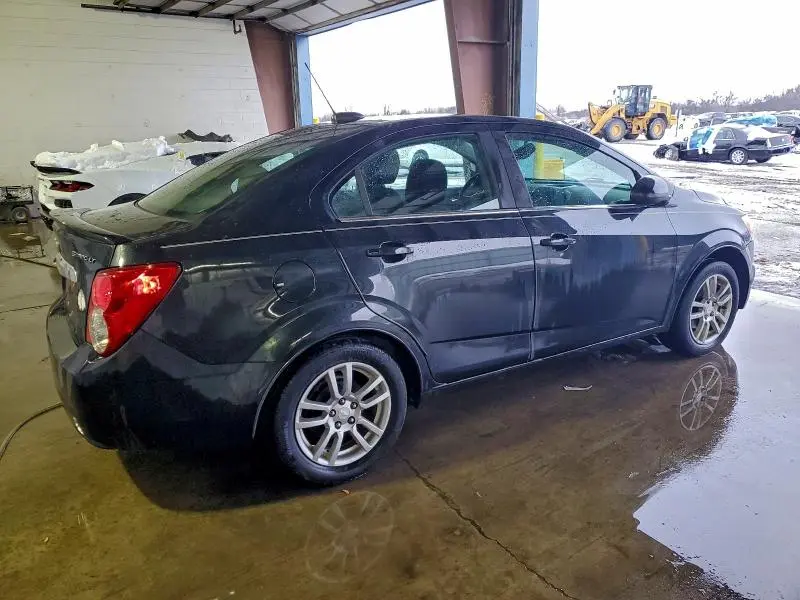 2015 CHEVROLET SONIC LT  