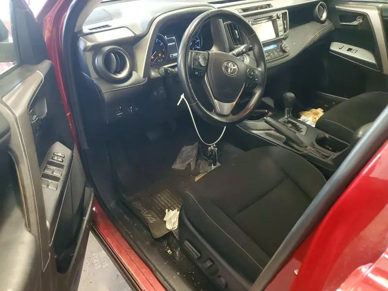 2018 TOYOTA RAV4 XLE  