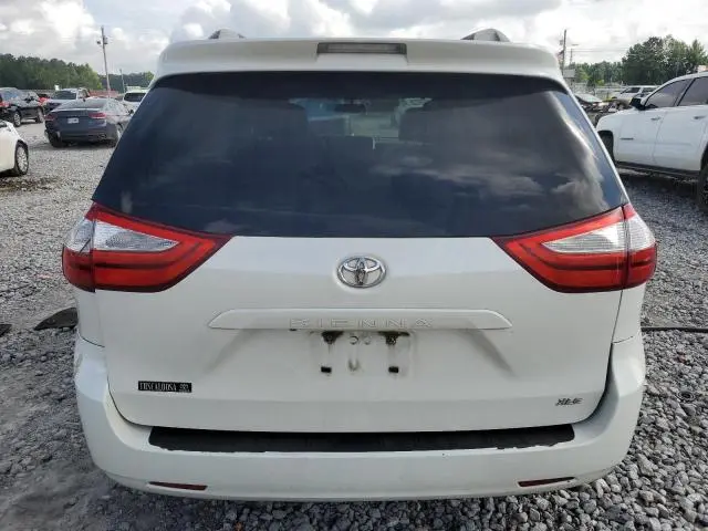 2015 TOYOTA SIENNA XLE  