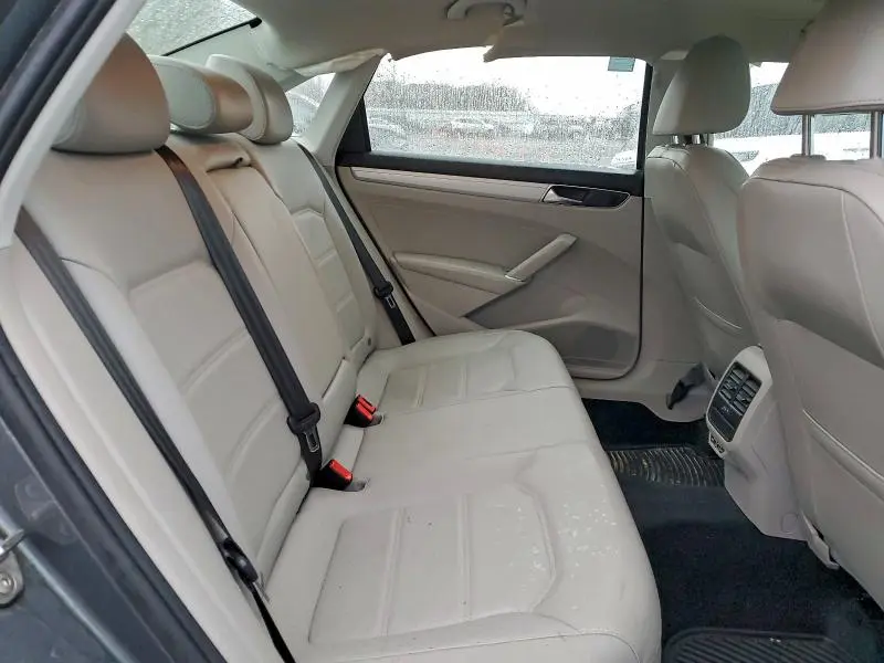 2019 VOLKSWAGEN PASSAT WOLFSBURG  