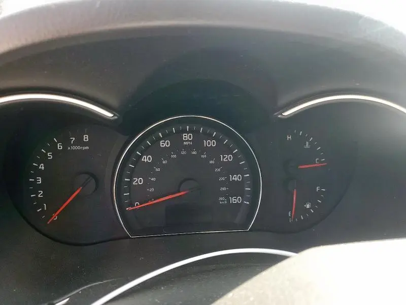 2014 KIA SORENTO LX  