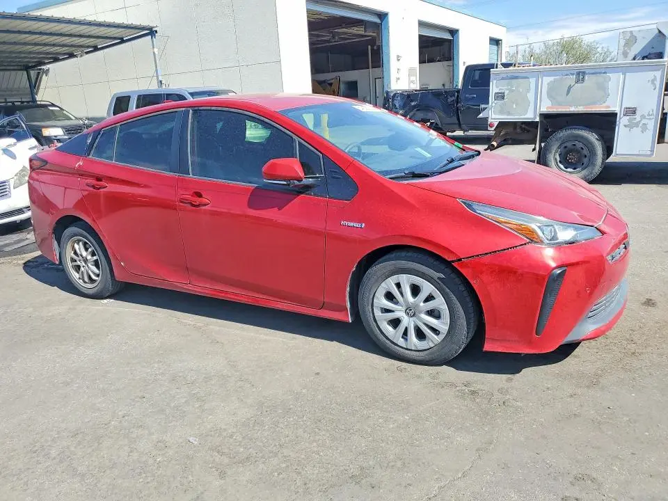 2019 TOYOTA PRIUS LE  