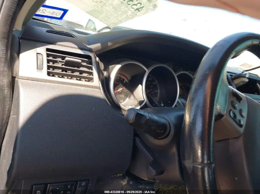 2012 NISSAN VERSA 1.8 S