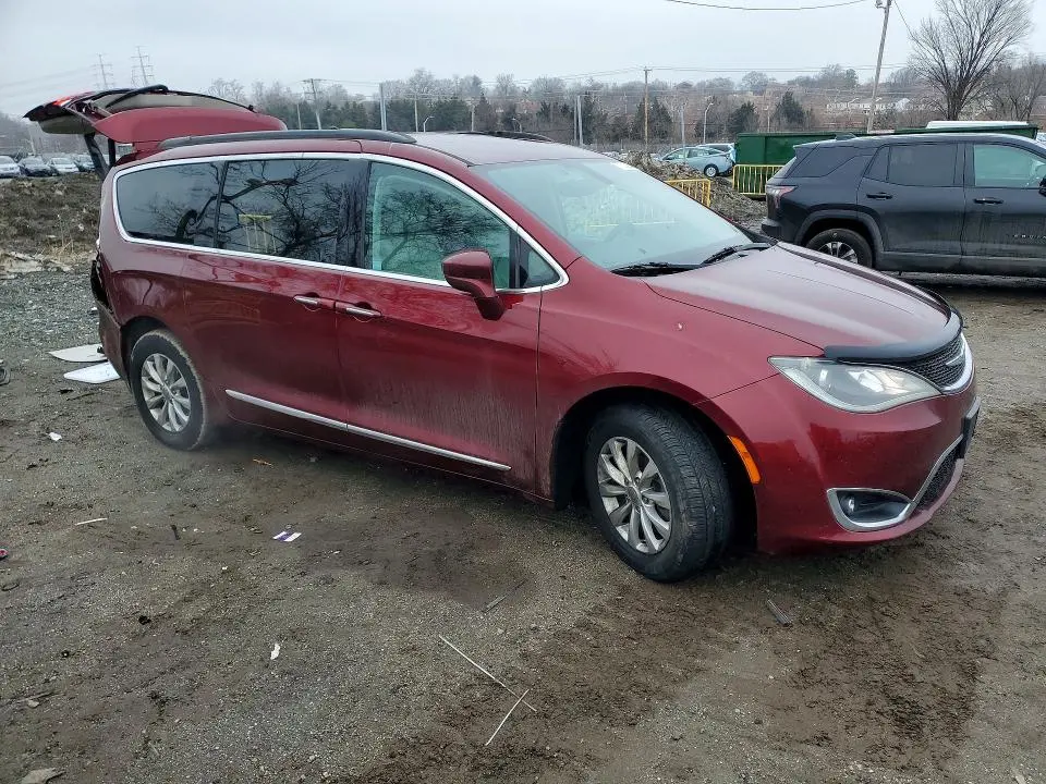 2017 CHRYSLER PACIFICA TOURING L  